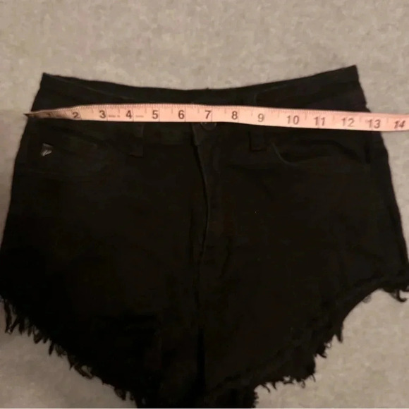 Kancan Women's Black Frayed Hem denim Short size W5 26 - Picture 3 of 7